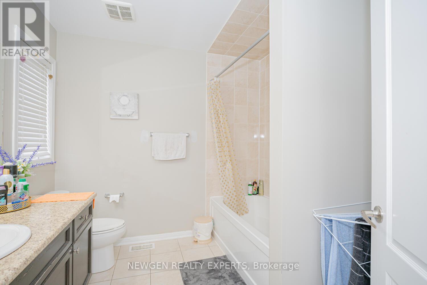 Upper - 131 Vanhorne Close, Brampton, Ontario  L7A 4E9 - Photo 22 - W12878296