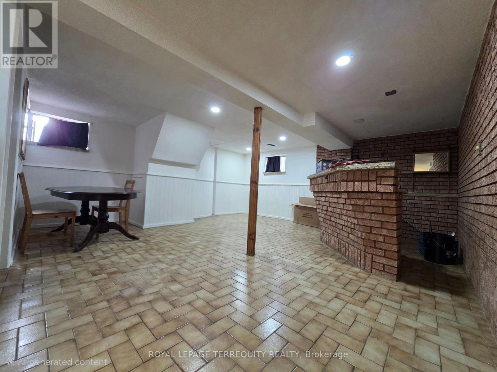 15 Westcliffe Road, Toronto, Ontario  M3M 1K6 - Photo 12 - W12878318