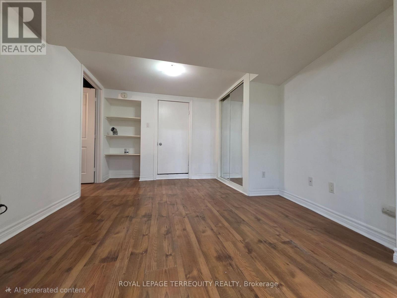 15 Westcliffe Road, Toronto, Ontario  M3M 1K6 - Photo 14 - W12878318