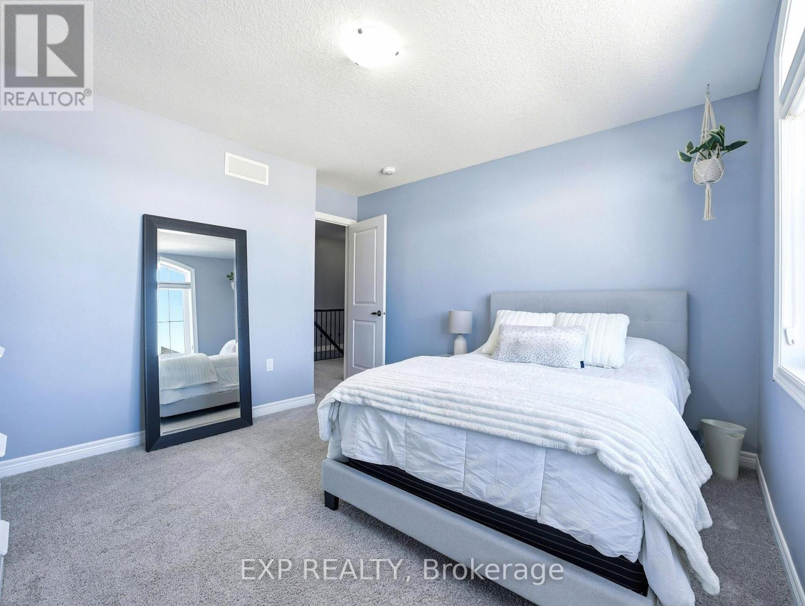 63 Festival Way, Hamilton, Ontario  L0R 1C0 - Photo 26 - X12878278