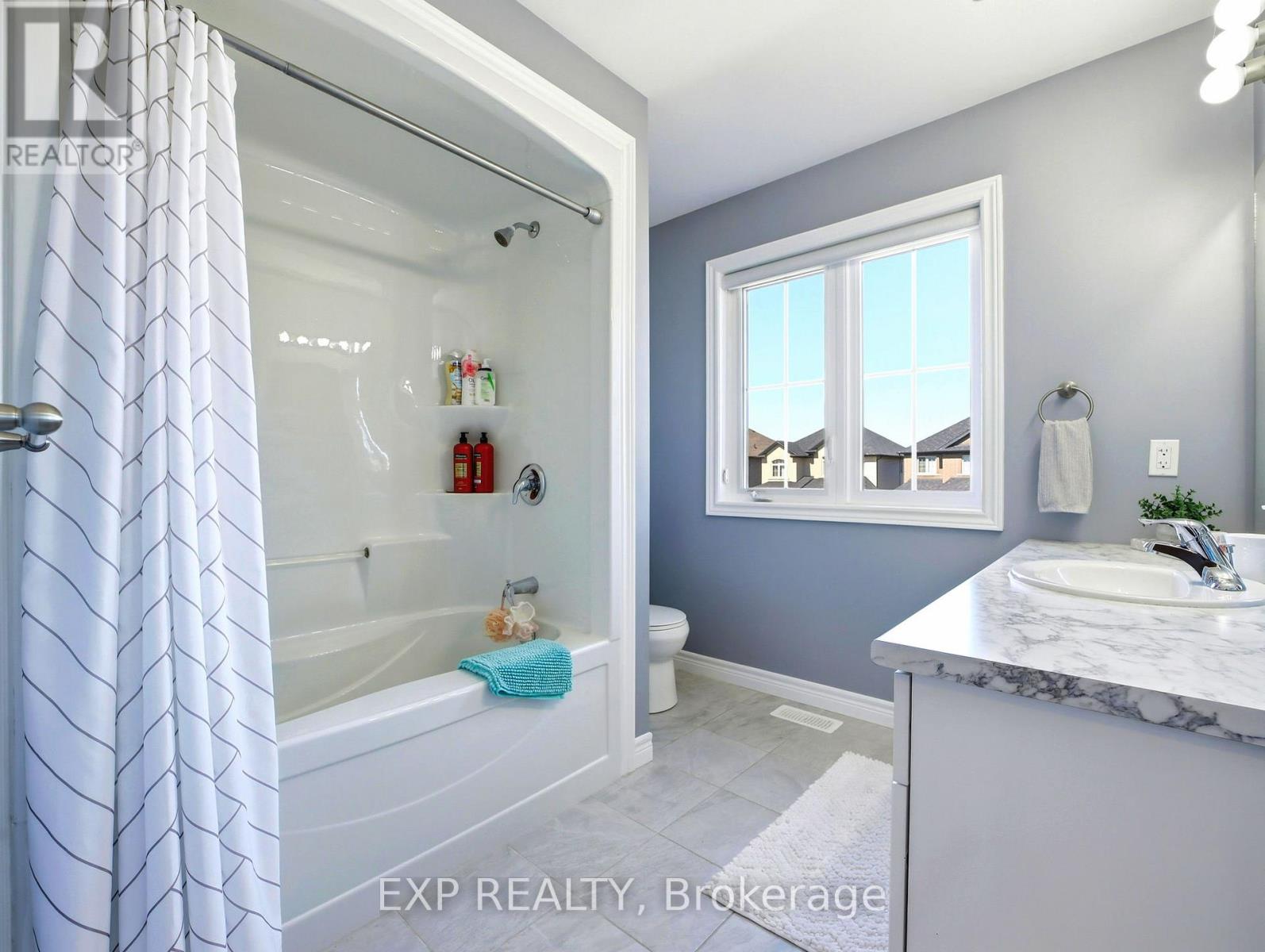 63 Festival Way, Hamilton, Ontario  L0R 1C0 - Photo 33 - X12878278