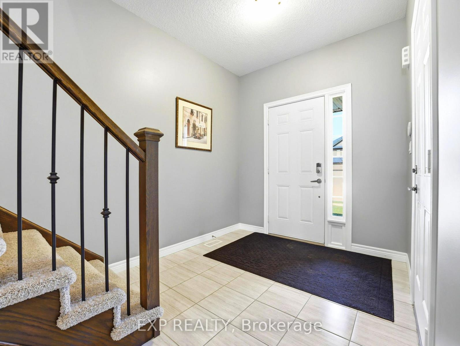 63 Festival Way, Hamilton, Ontario  L0R 1C0 - Photo 5 - X12878278