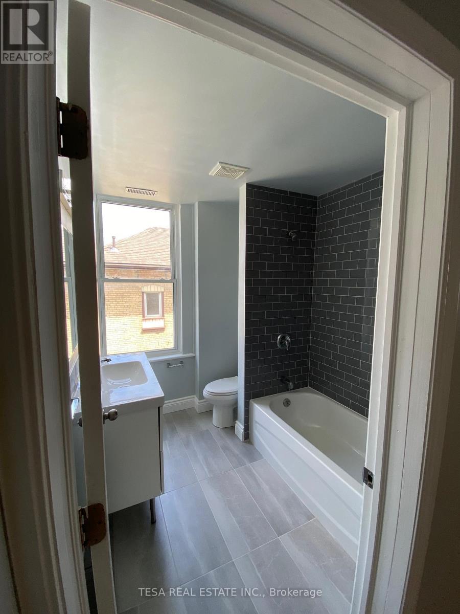 2 - 158 Darling Street, Brantford, Ontario  N3S 3W6 - Photo 11 - X12878294