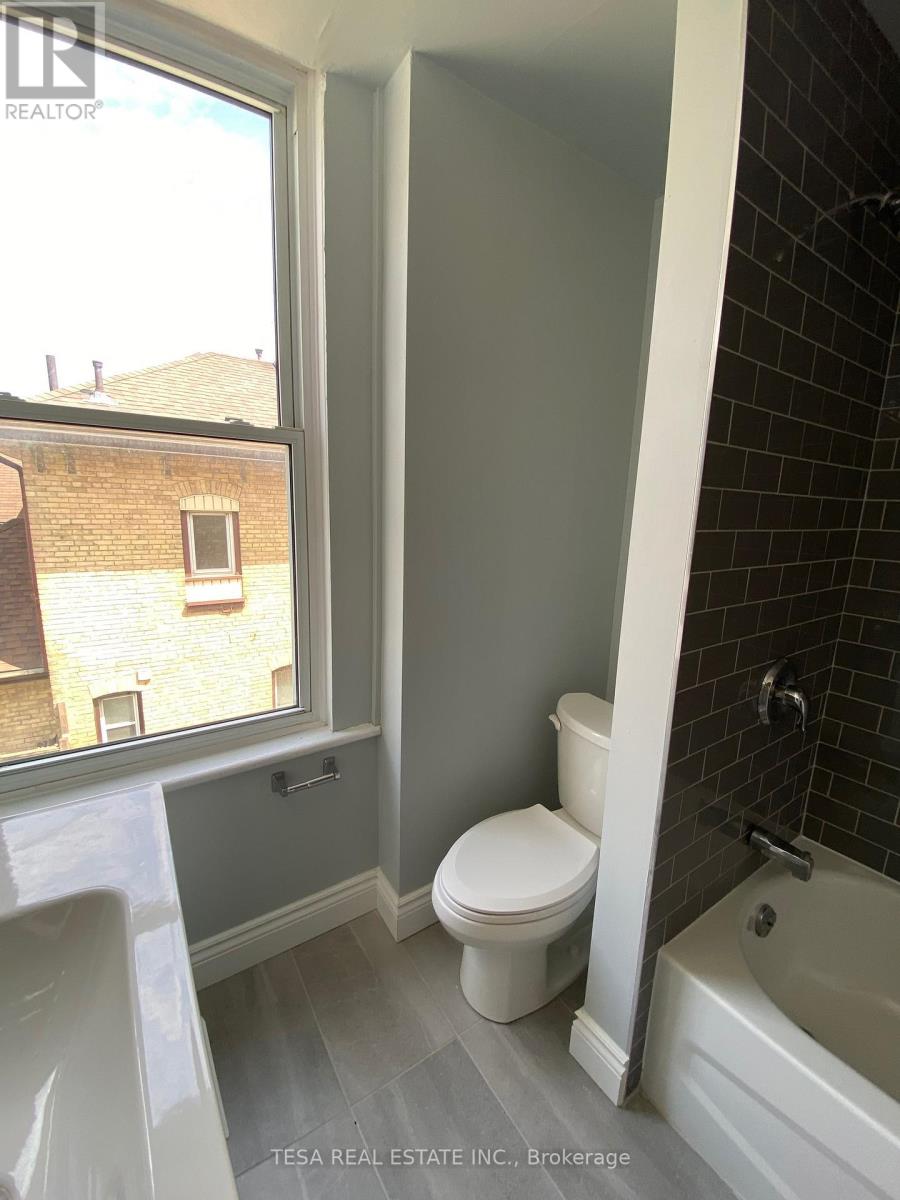 2 - 158 Darling Street, Brantford, Ontario  N3S 3W6 - Photo 12 - X12878294