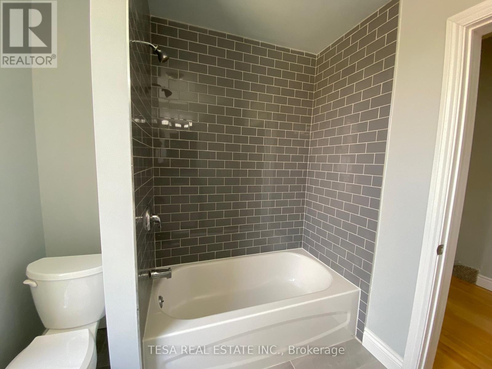 2 - 158 Darling Street, Brantford, Ontario  N3S 3W6 - Photo 13 - X12878294