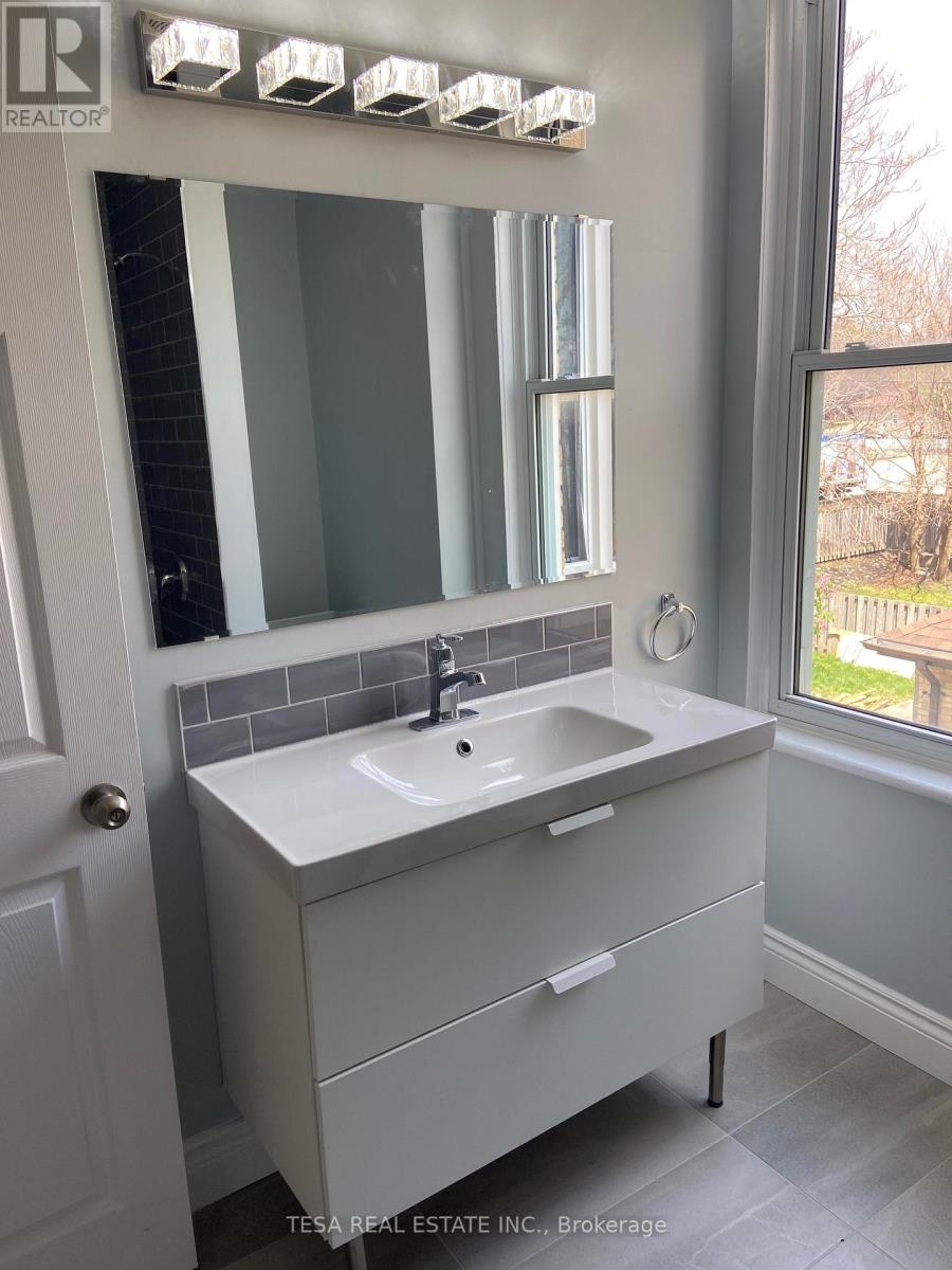 2 - 158 Darling Street, Brantford, Ontario  N3S 3W6 - Photo 14 - X12878294