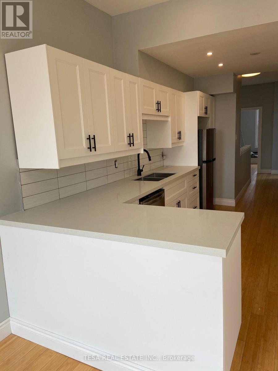 2 - 158 Darling Street, Brantford, Ontario  N3S 3W6 - Photo 5 - X12878294