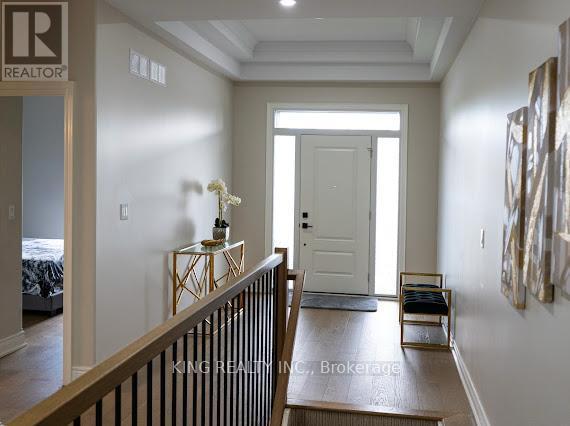 1043 Kettle Court, Fort Erie, Ontario  L2A 0E7 - Photo 4 - X12878344