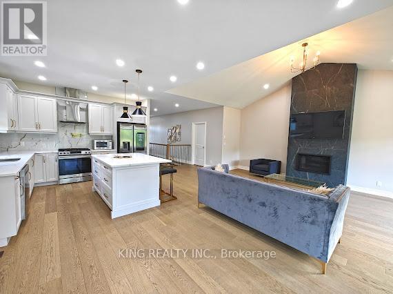 1043 Kettle Court, Fort Erie, Ontario  L2A 0E7 - Photo 8 - X12878344