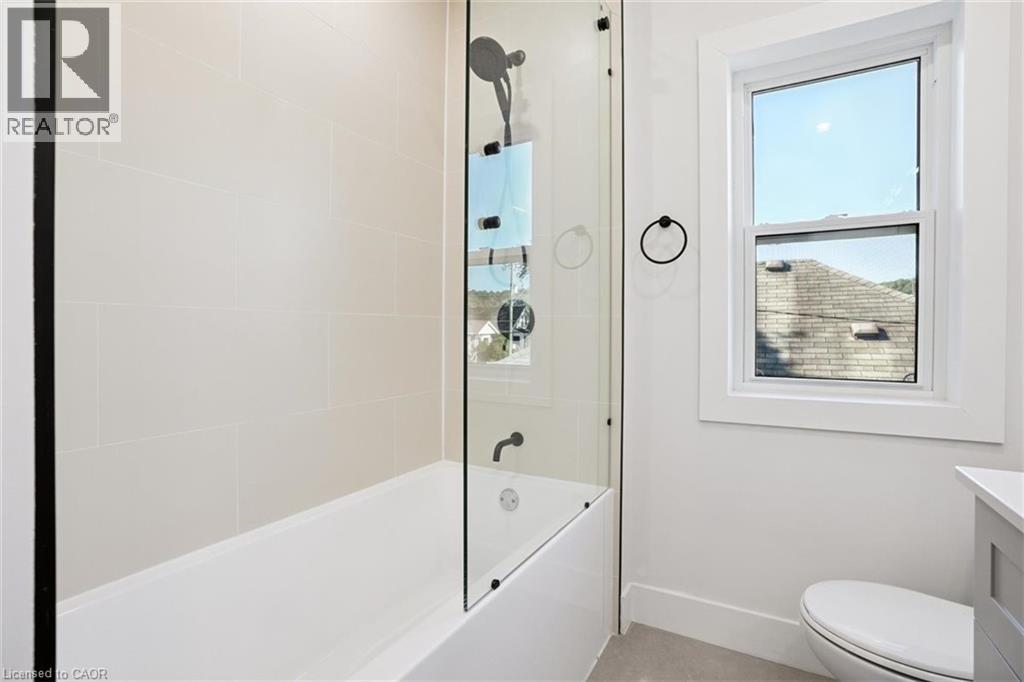 41 Cameron Avenue S, Hamilton, Ontario  L8K 2X1 - Photo 15 - 40811703