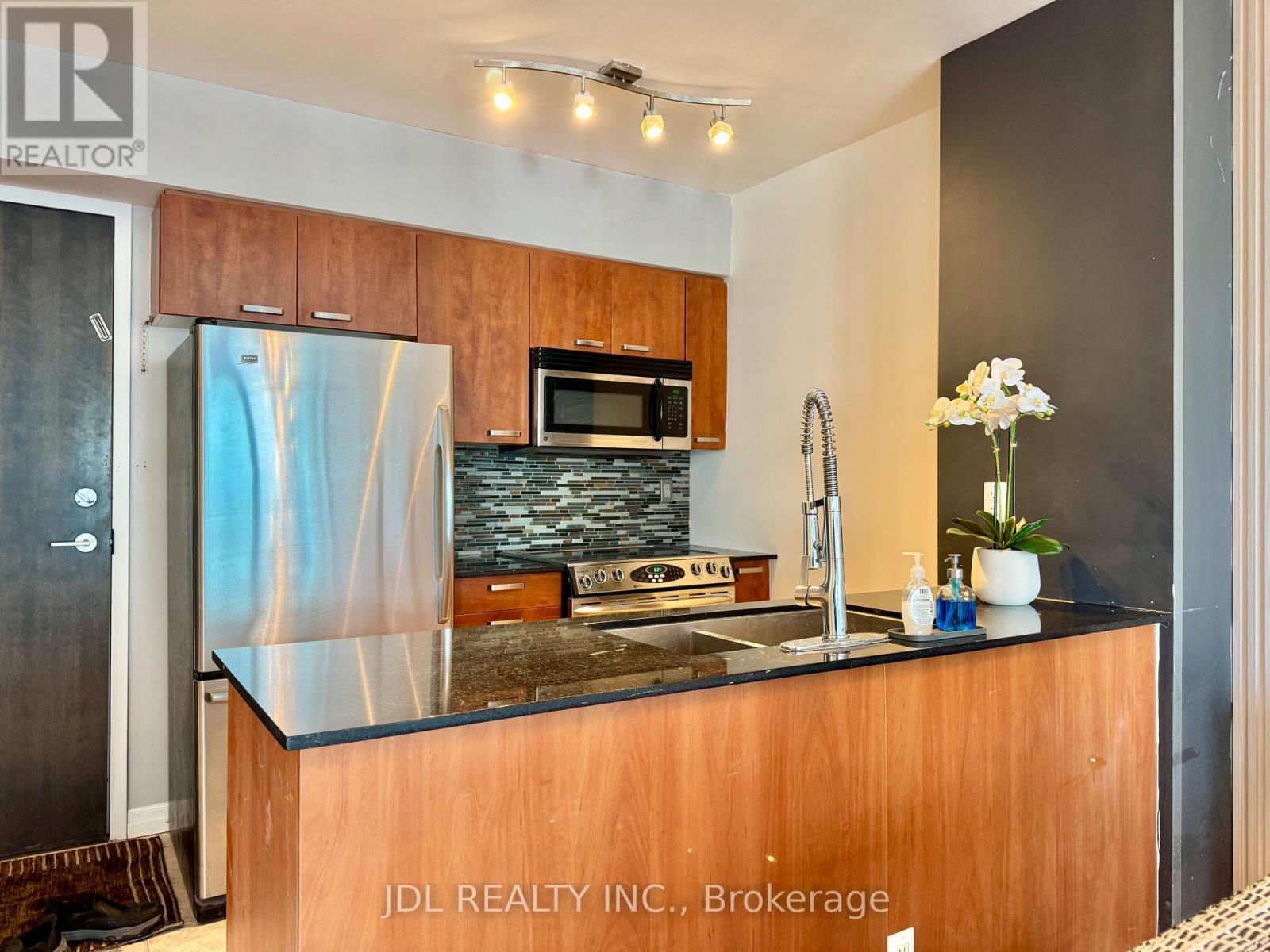 1607 - 22 Wellesley Street E, Toronto, Ontario  M4Y 1G3 - Photo 8 - C12788988