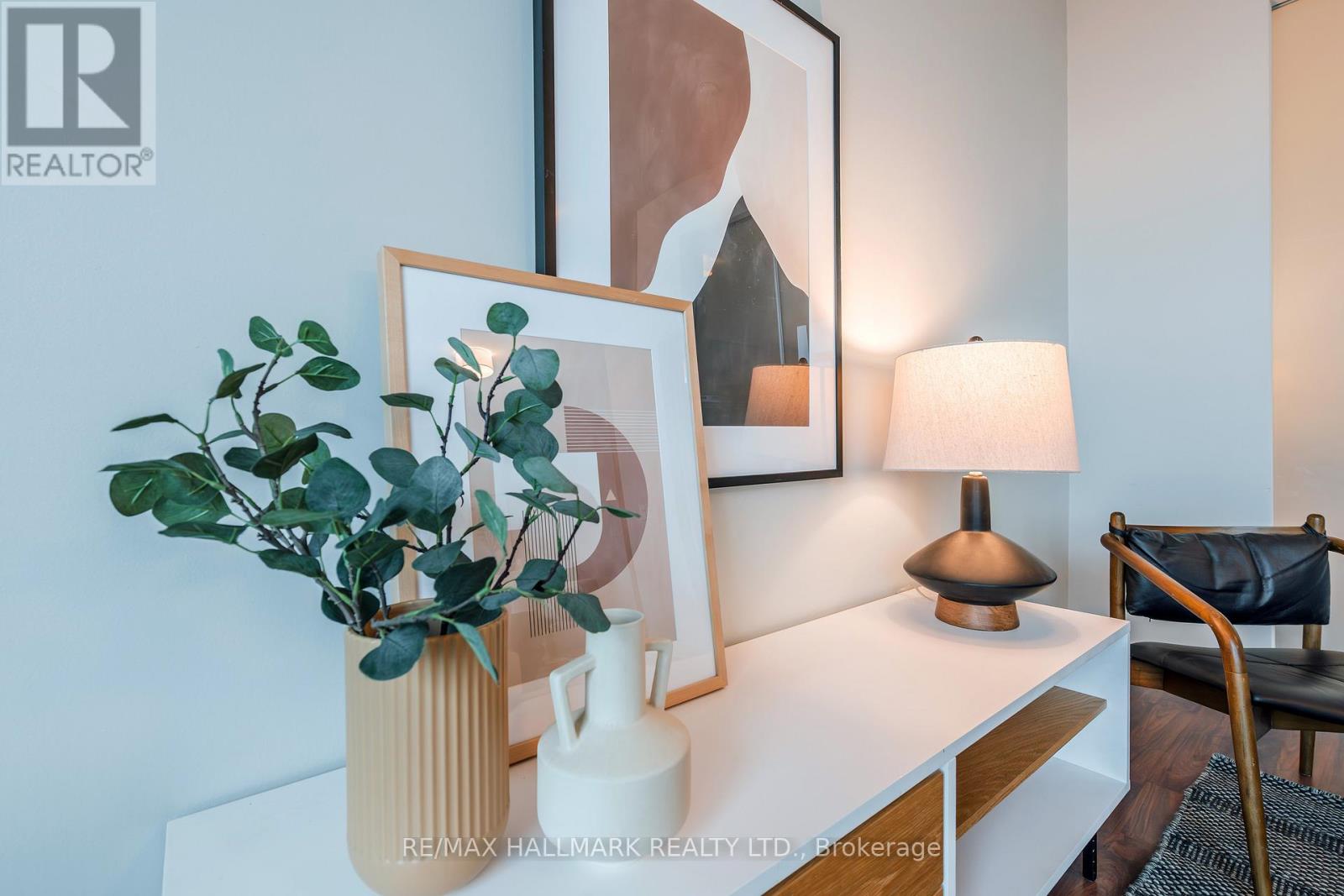 Ph2 - 35 Brian Peck Crescent, Toronto, Ontario  M4G 0A5 - Photo 8 - C12876942