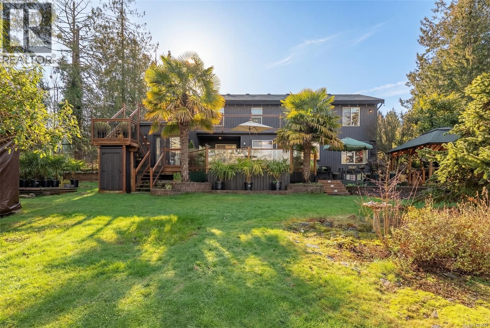 11007 Cedar Lane, North Saanich, British Columbia  V8L 5R1 - Photo 2 - 1023644