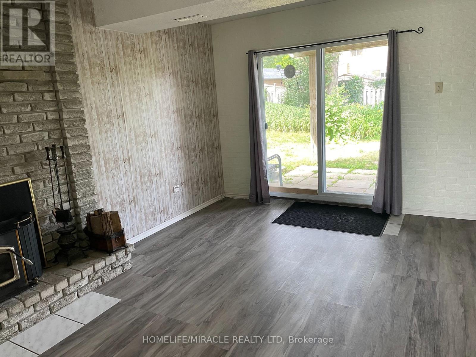 Main - 6 Wall Court, Barrie, Ontario  L4M 5A4 - Photo 13 - S12852052