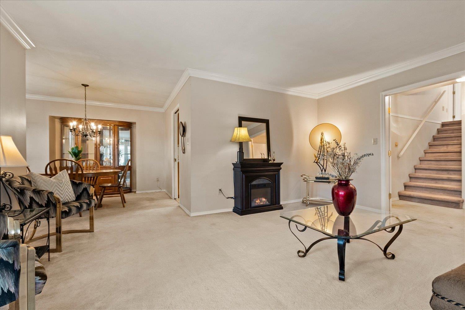 34825 Cassiar Court, Abbotsford, British Columbia  V2S 7G9 - Photo 7 - R3098895