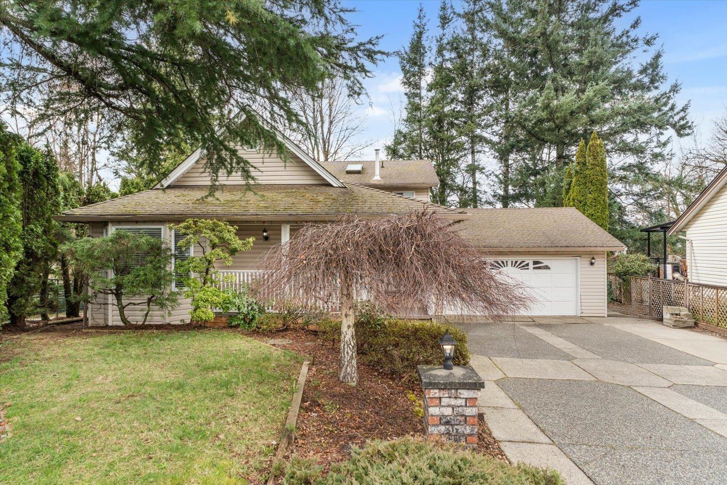 34825 Cassiar Court, Abbotsford, British Columbia  V2S 7G9 - Photo 5 - R3098895