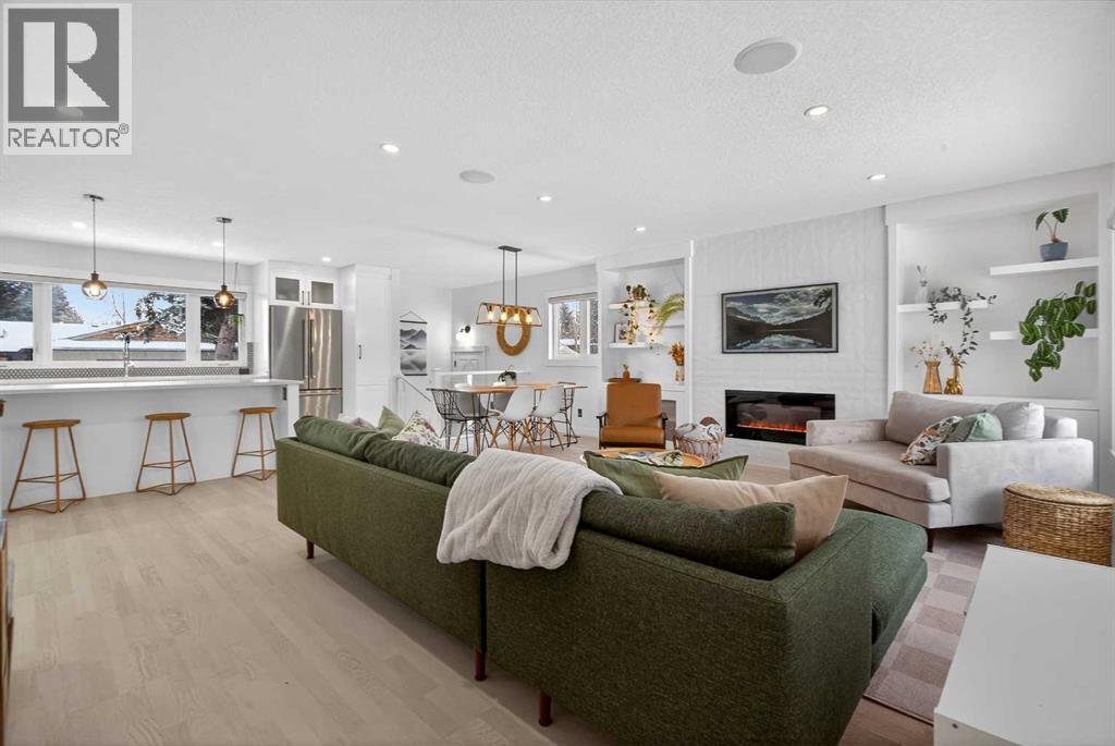 812 Acadia Drive Se, Calgary, Alberta  T2J 0C5 - Photo 4 - A2291902