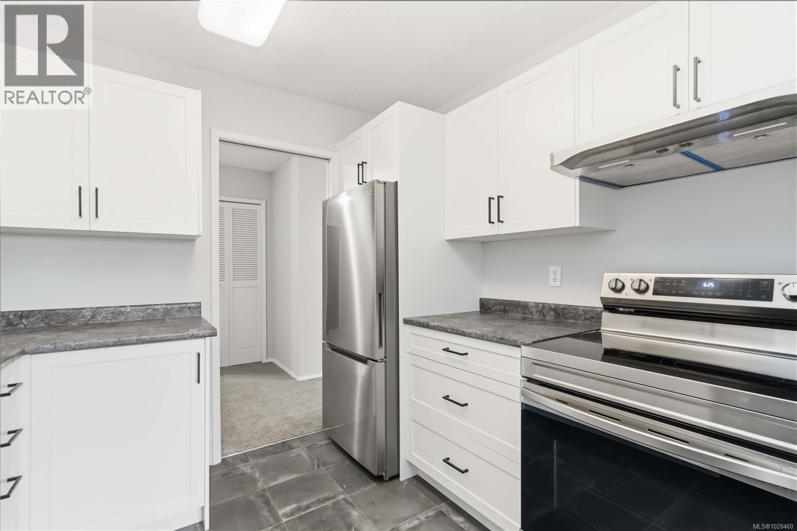 401 190 Gorge Rd W, Saanich, British Columbia  V9A 1M4 - Photo 24 - 1028460