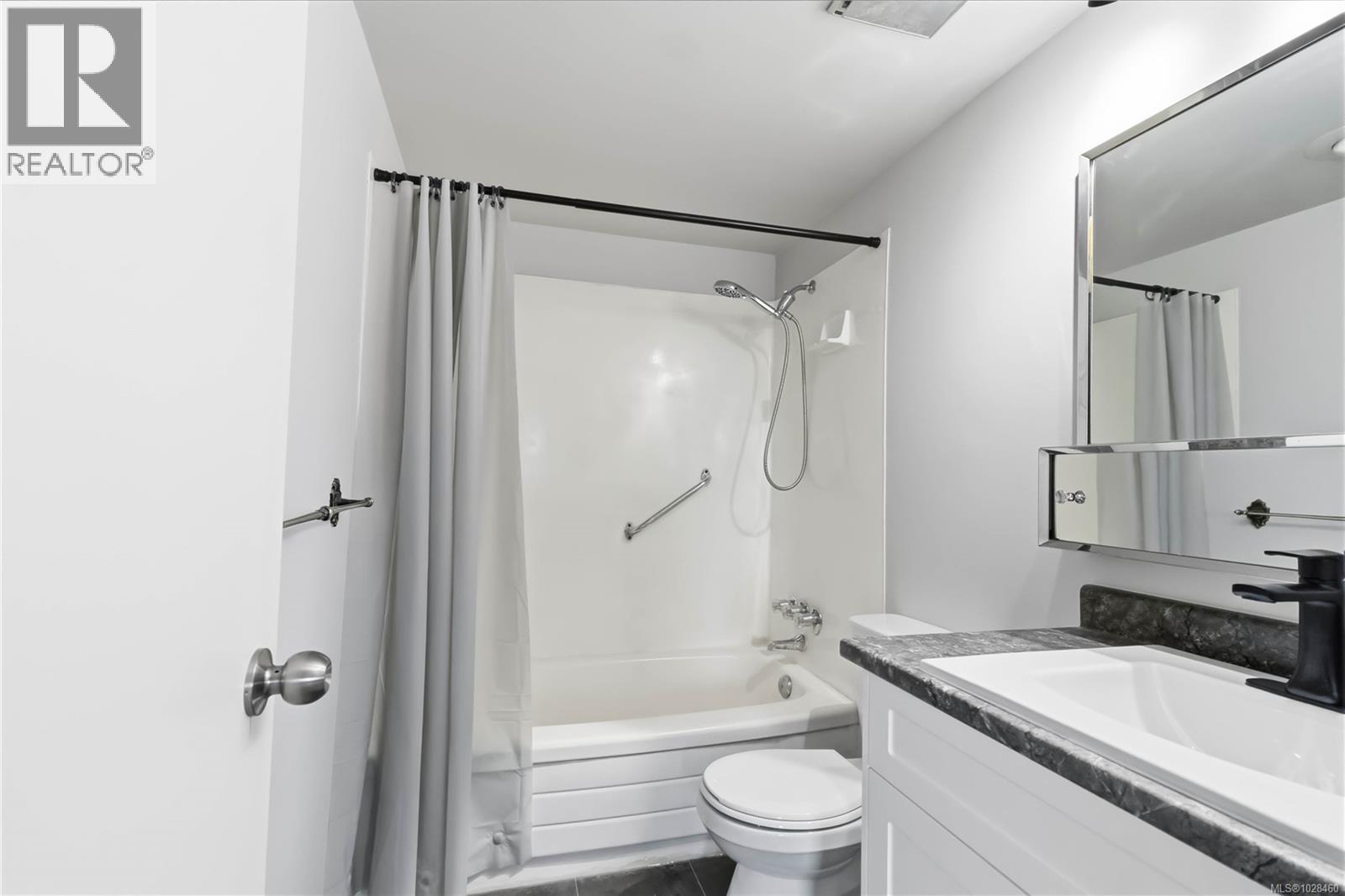 401 190 Gorge Rd W, Saanich, British Columbia  V9A 1M4 - Photo 5 - 1028460