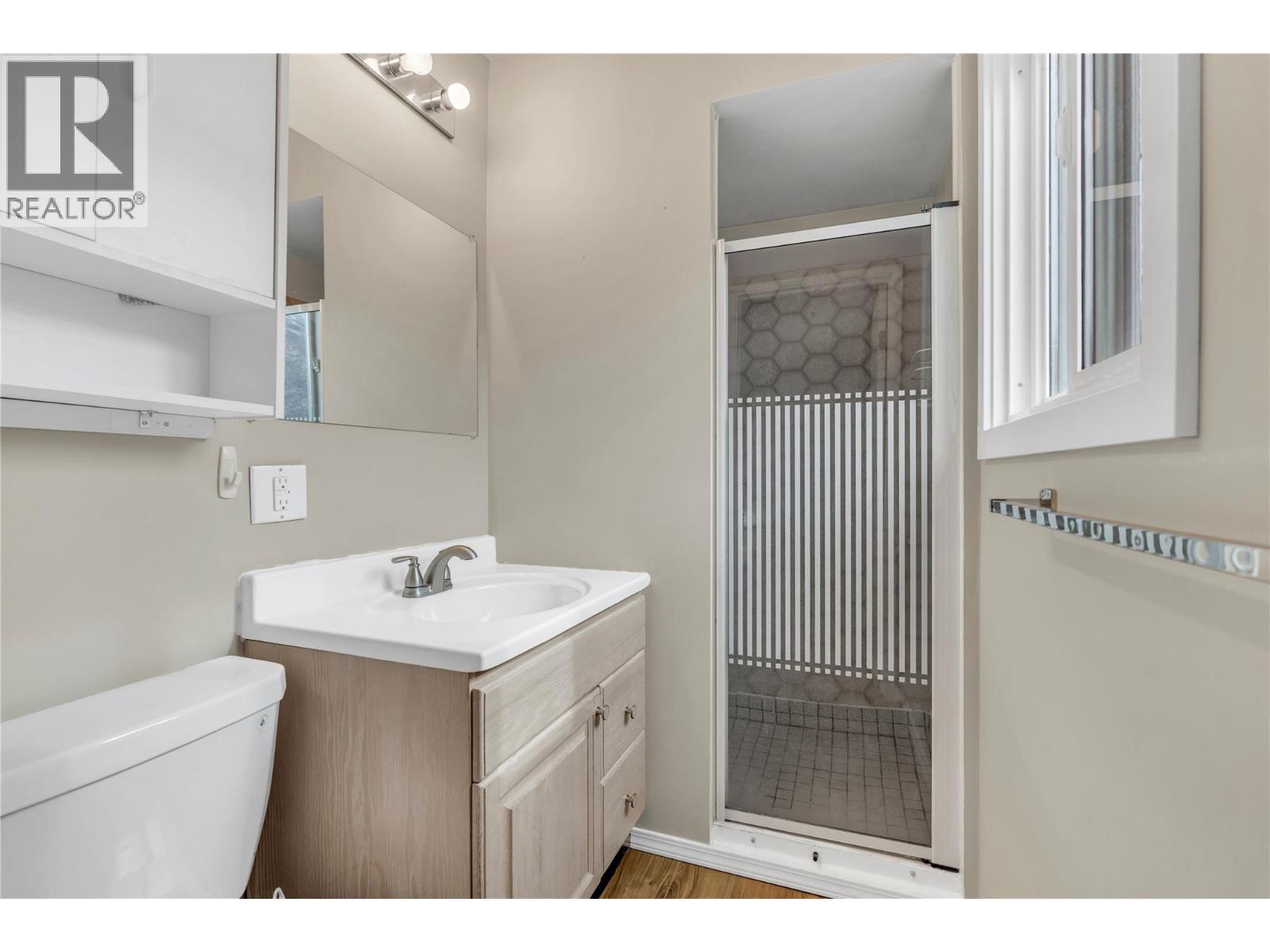 531 3rd Avenue, Keremeos, British Columbia  V0X 1N2 - Photo 17 - 10378878