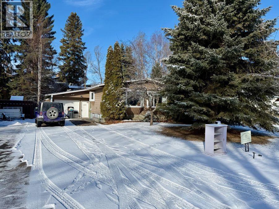 239 Fern Crescent, Prince George, British Columbia  V2N 1J5 - Photo 2 - R3099284