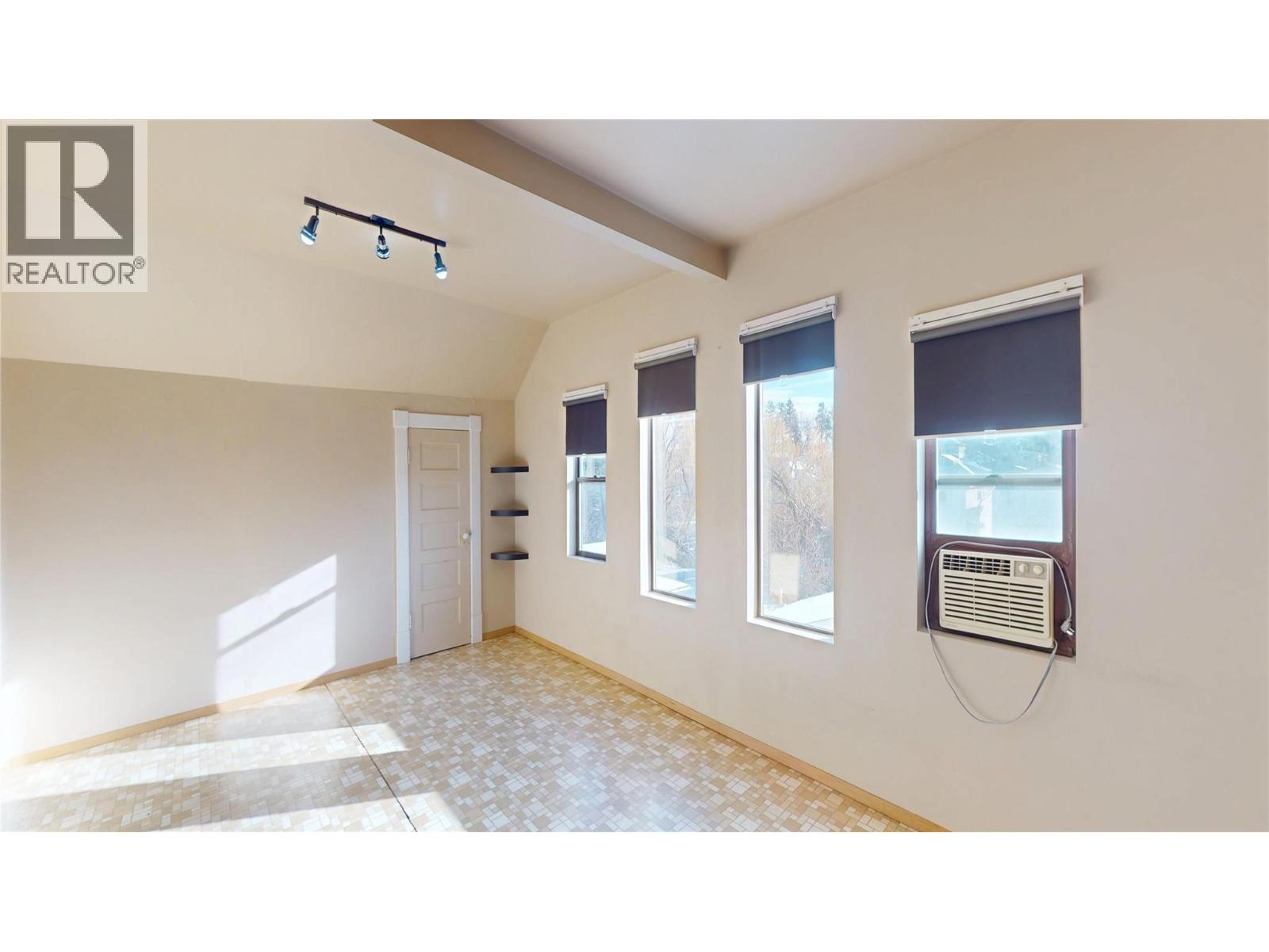 216 14th Avenue S, Cranbrook, British Columbia  V1C 2X2 - Photo 30 - 10378903