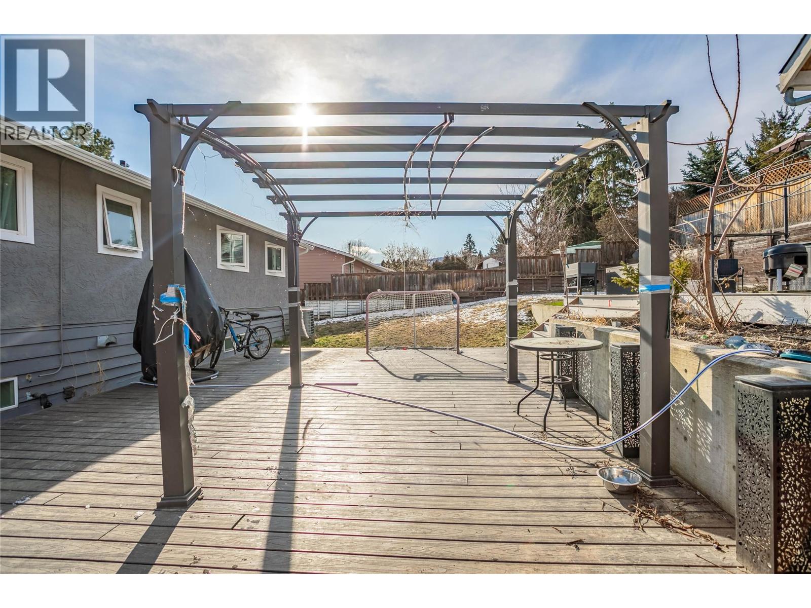 2160 Lynrick Road, Kelowna, British Columbia  V1P 1G4 - Photo 32 - 10378948