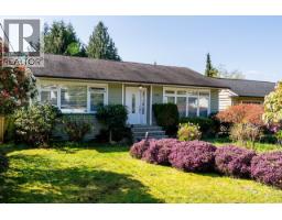 1126 KINGS AVENUE, West Vancouver, British Columbia