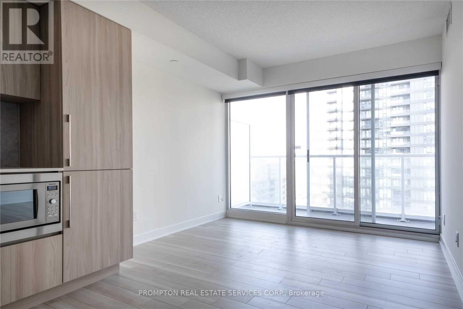 2709 - 17 Bathurst Street, Toronto (Waterfront Communities), Ontario  M5V 0N1 - Photo 7 - C12878400