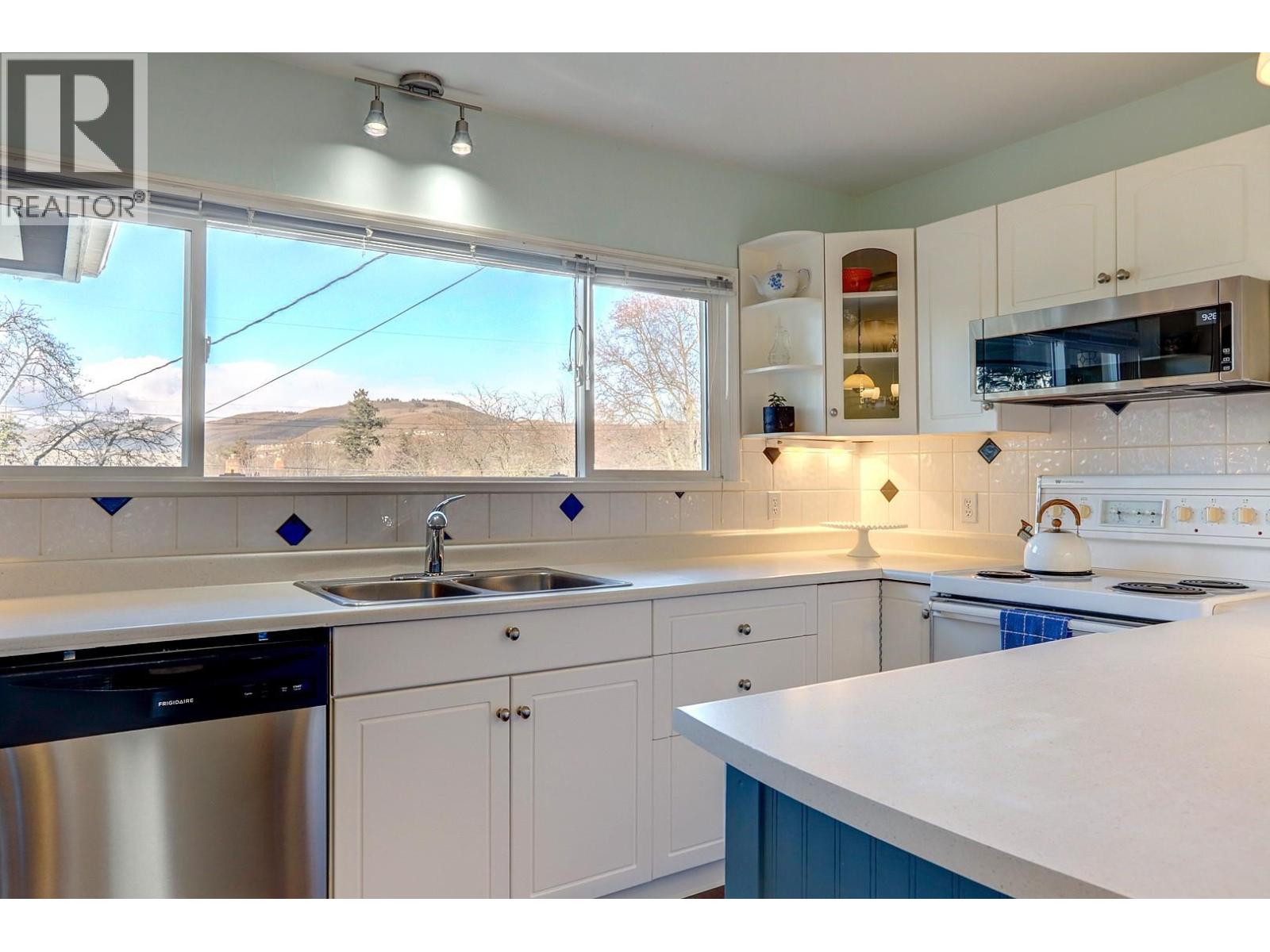 3401 20 Street, Vernon, British Columbia  V1T 4C6 - Photo 27 - 10375578