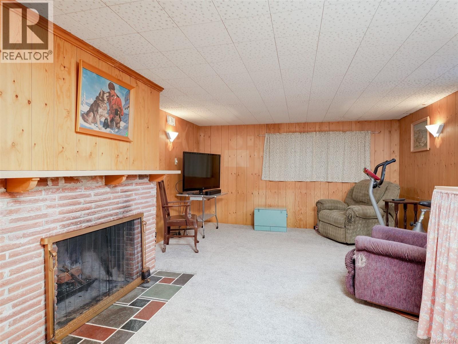 3911 Dawe Rd, Saanich, British Columbia  V8N 4H5 - Photo 15 - 1026101