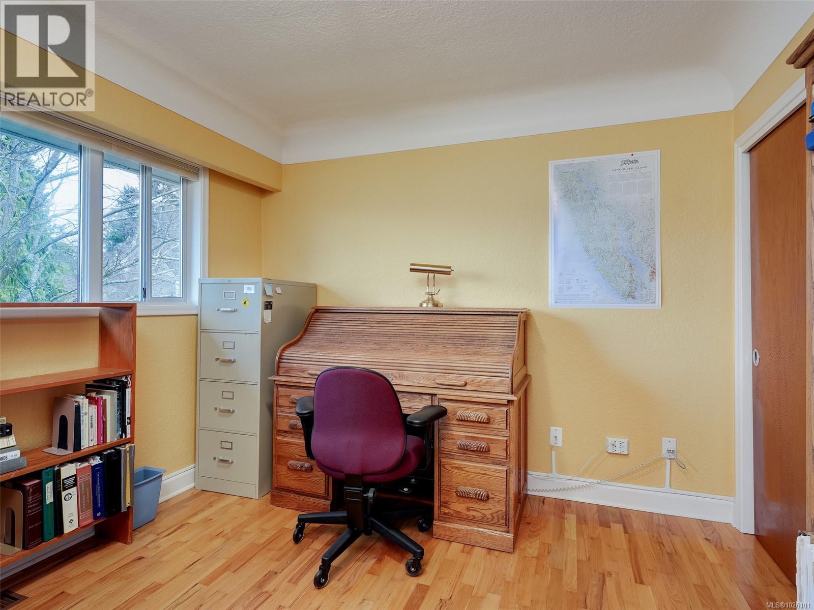 3911 Dawe Rd, Saanich, British Columbia  V8N 4H5 - Photo 12 - 1026101