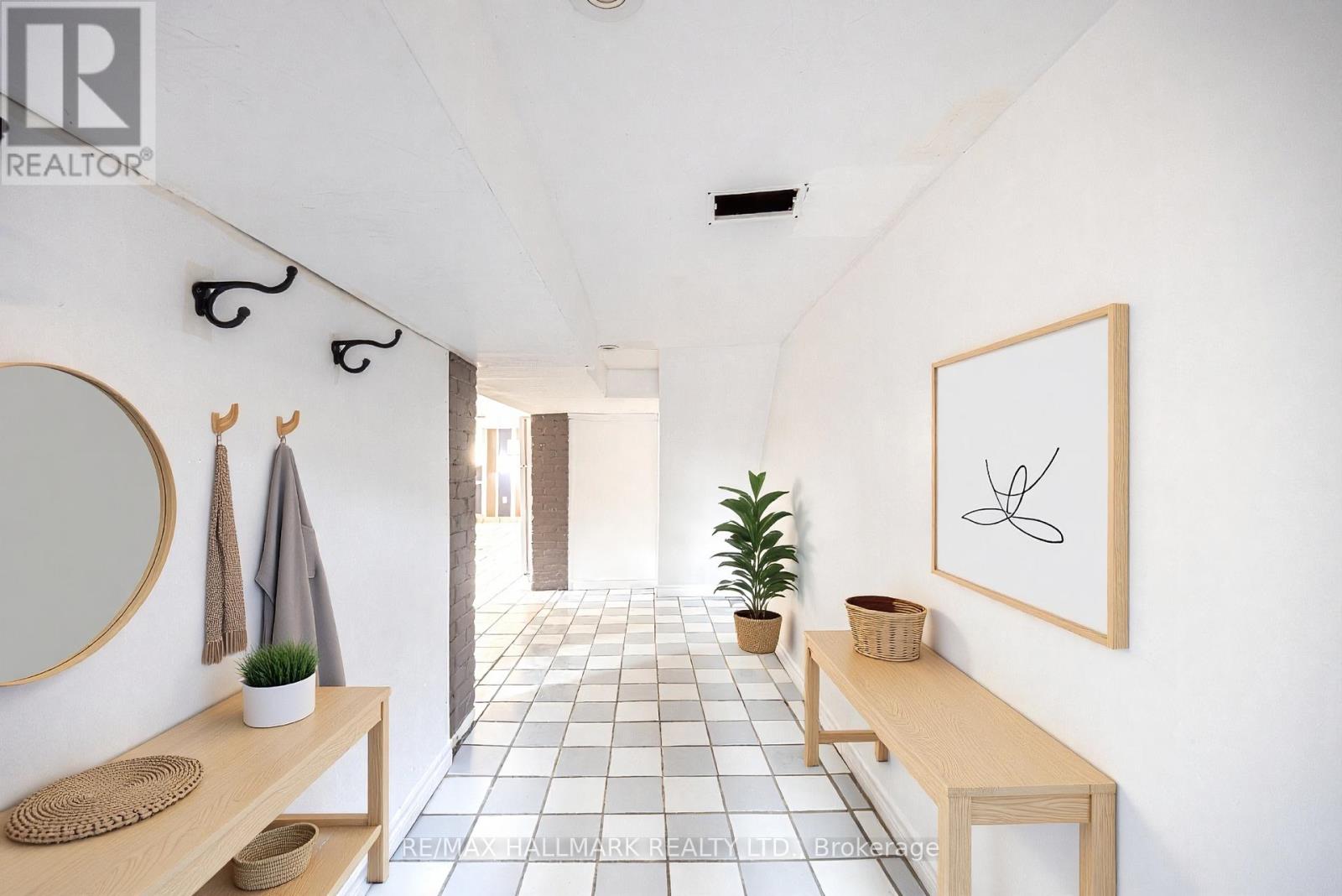 31 Kildonan Road, Toronto (East End-Danforth), Ontario  M4E 2N5 - Photo 15 - E12878378