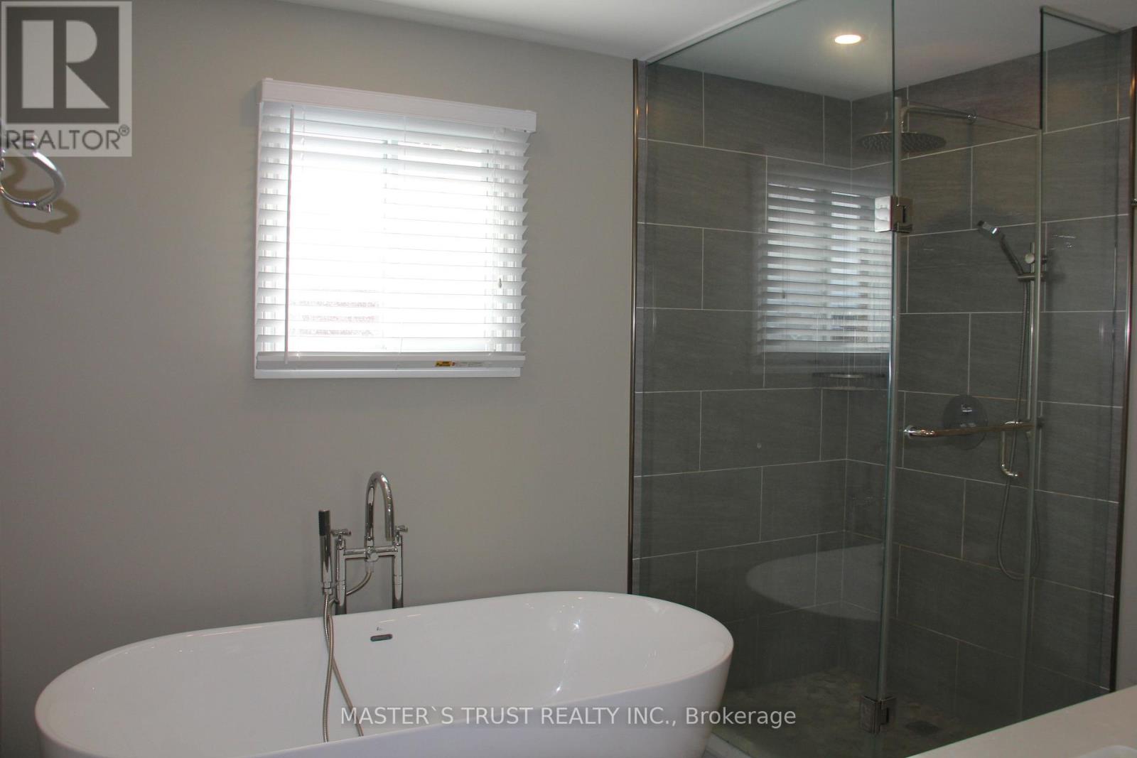 125 Purcell (Upper) Square, Toronto (Steeles), Ontario  M1V 3Y9 - Photo 13 - E12878396