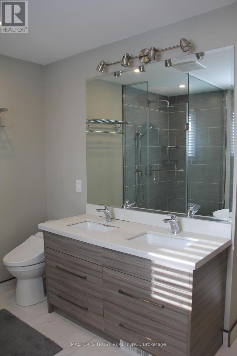 125 Purcell (Upper) Square, Toronto (Steeles), Ontario  M1V 3Y9 - Photo 14 - E12878396