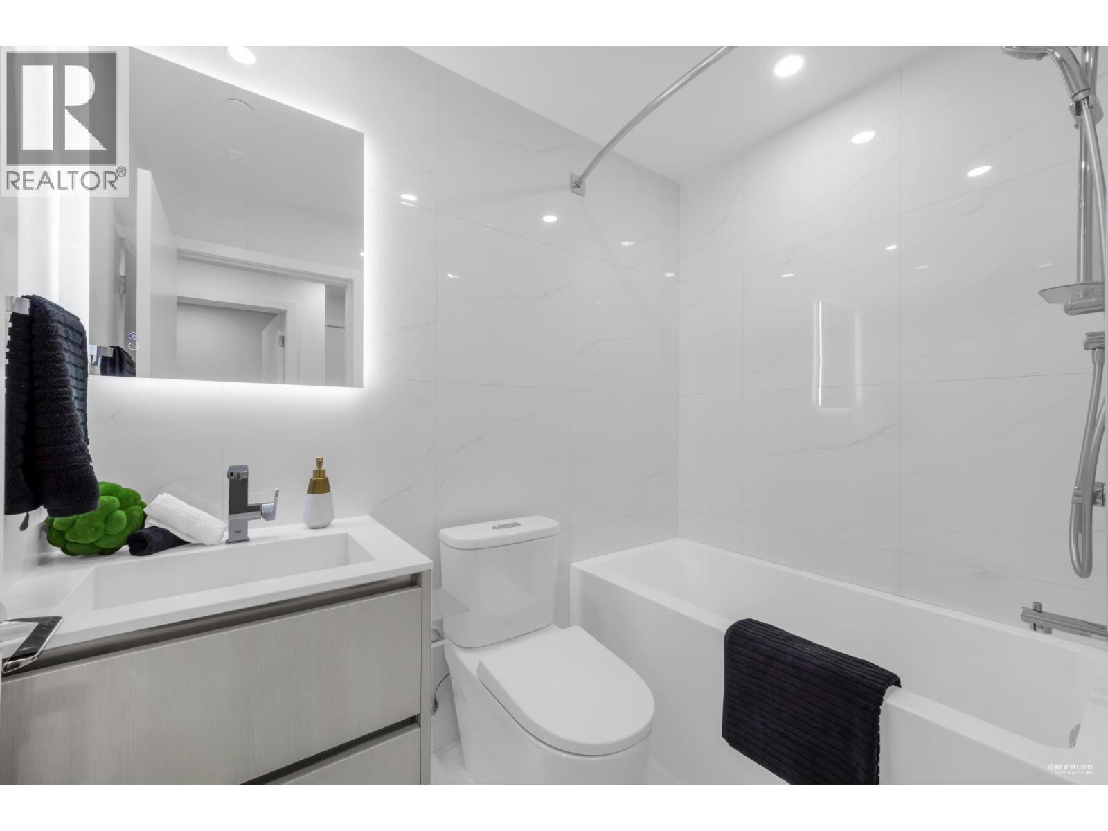 702 8415 Granville Street, Vancouver, British Columbia  V6P 0M2 - Photo 12 - R3099052