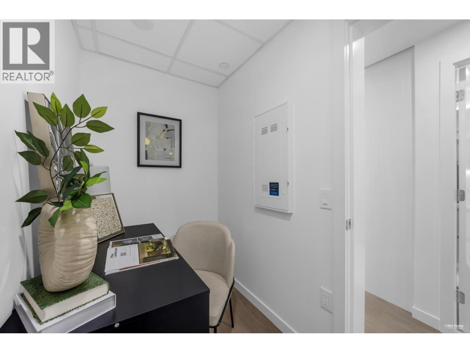 702 8415 Granville Street, Vancouver, British Columbia  V6P 0M2 - Photo 13 - R3099052