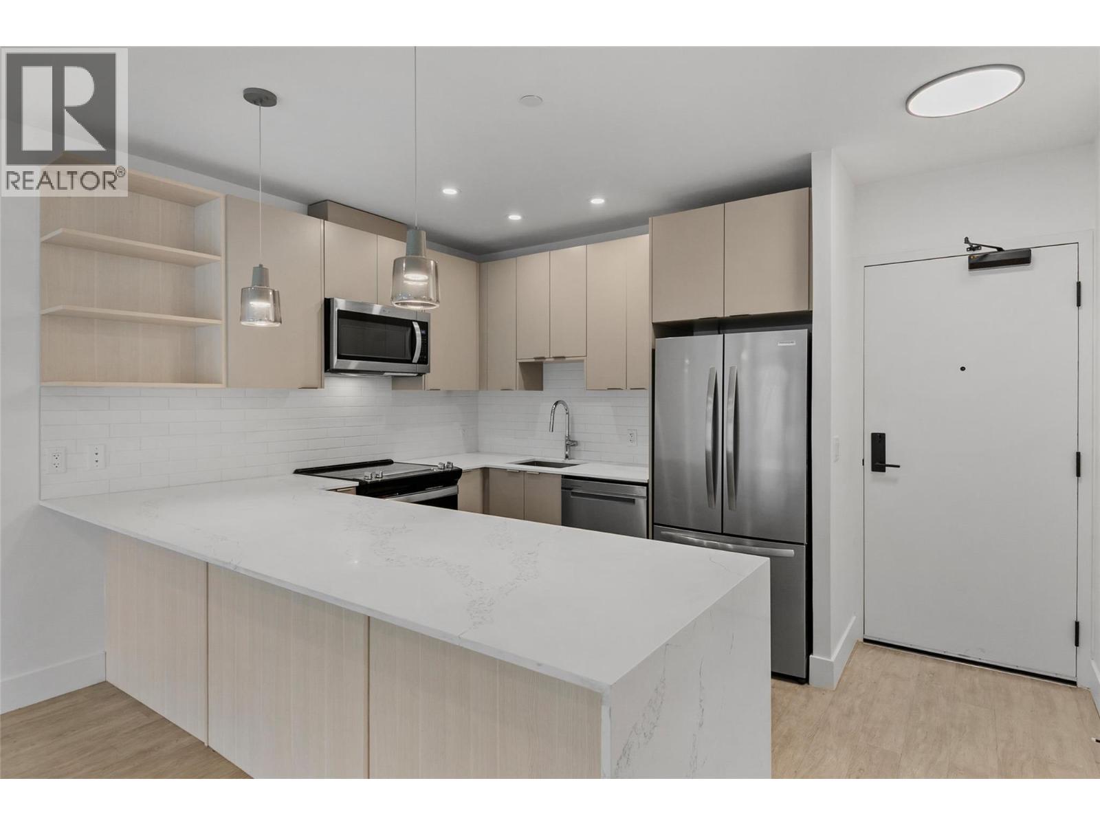 1701 Coursier Avenue Unit# 2204, Revelstoke, British Columbia  V0E 2S3 - Photo 11 - 10378495