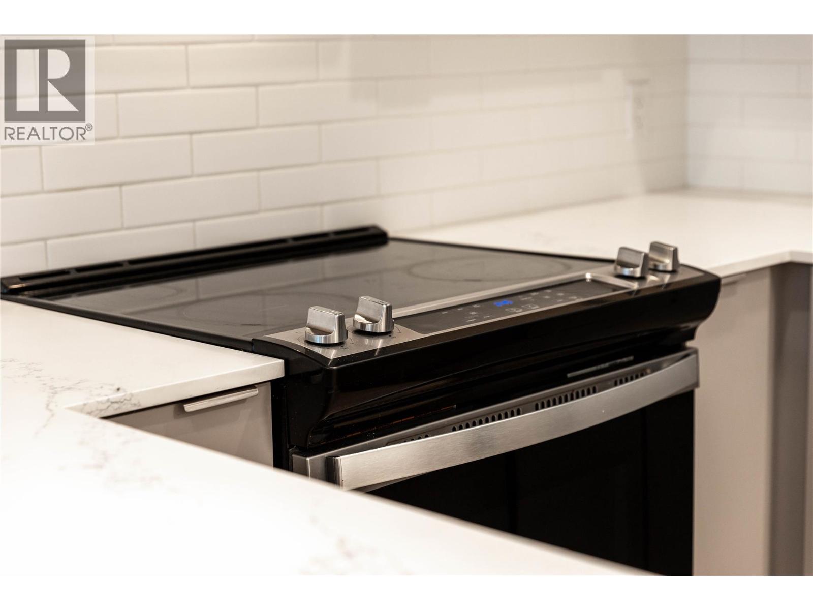 1701 Coursier Avenue Unit# 2204, Revelstoke, British Columbia  V0E 2S3 - Photo 35 - 10378495