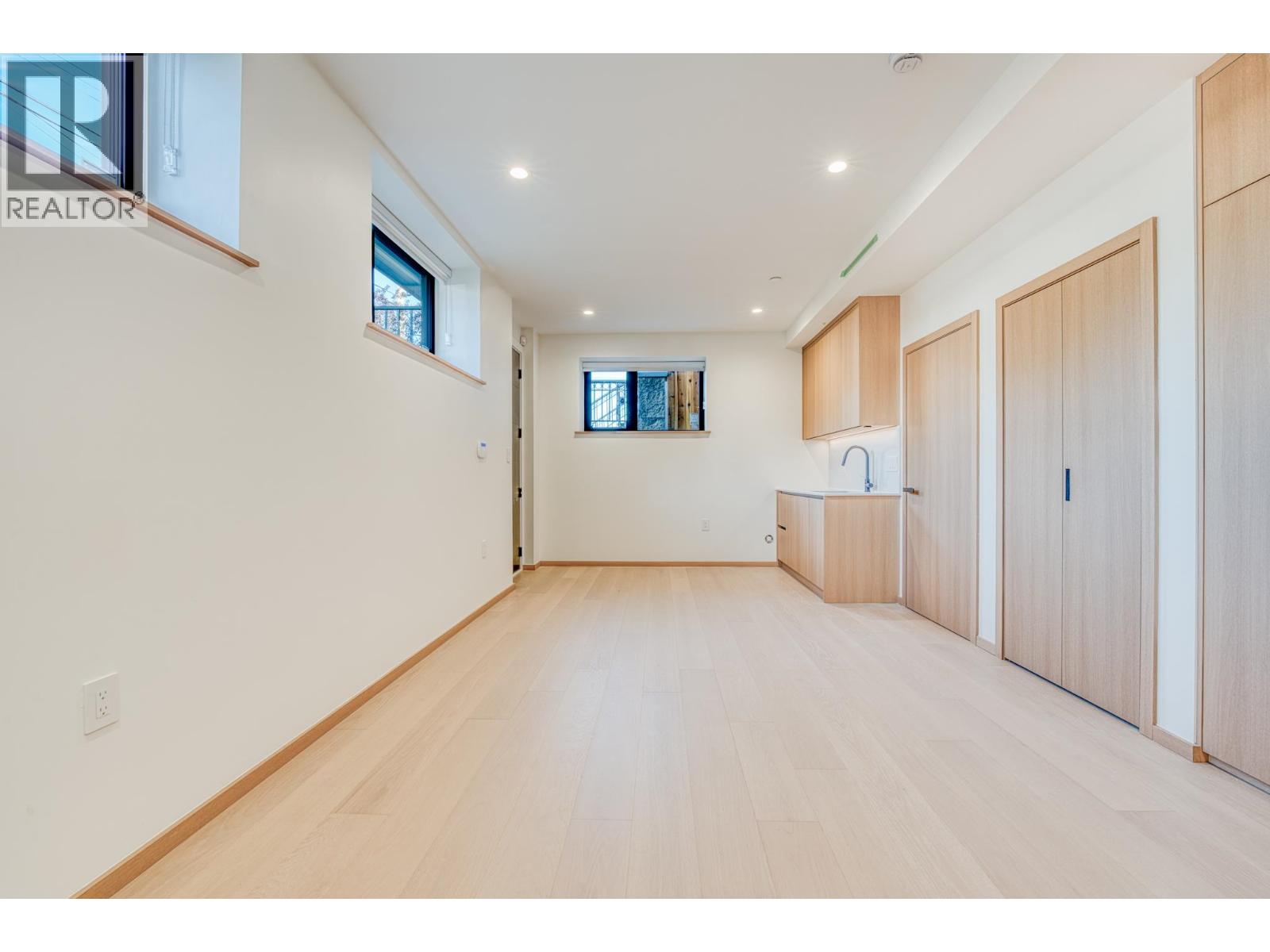 2 968 E 55th Avenue, Vancouver, British Columbia  V5X 1N9 - Photo 28 - R3099385