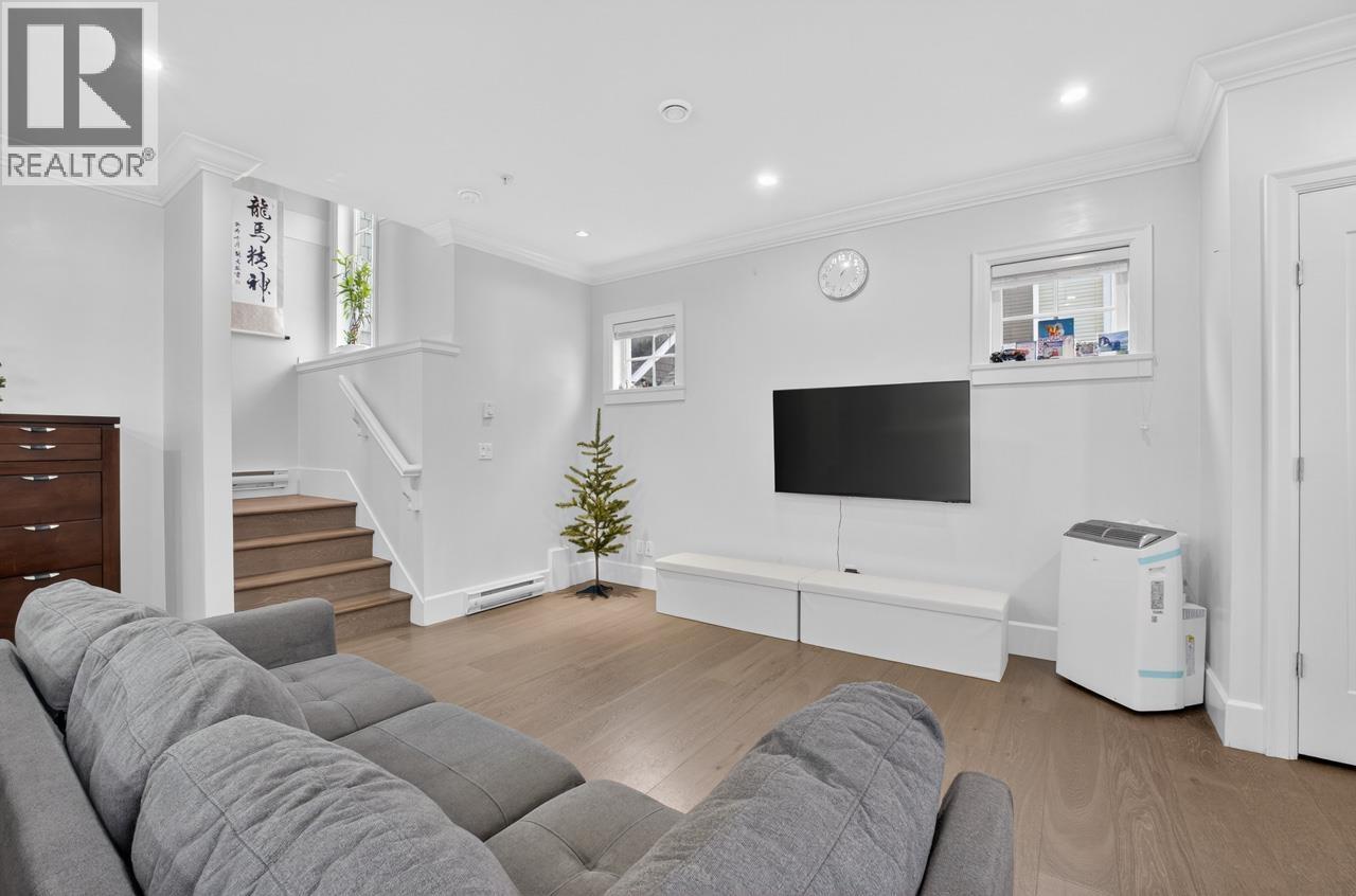 5685 Killarney Street, Vancouver, British Columbia  V5R 3W4 - Photo 4 - R3099402