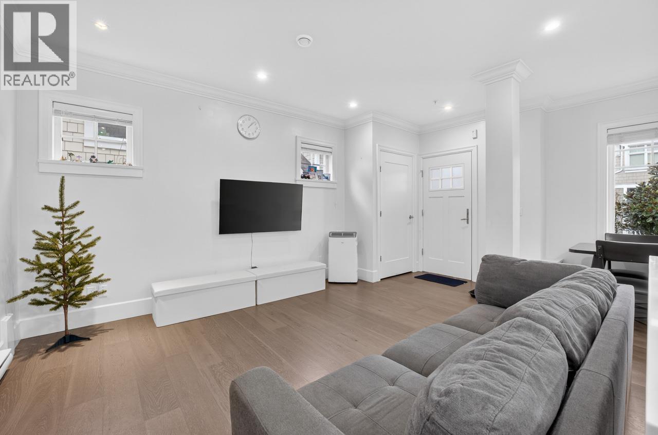 5685 Killarney Street, Vancouver, British Columbia  V5R 3W4 - Photo 6 - R3099402