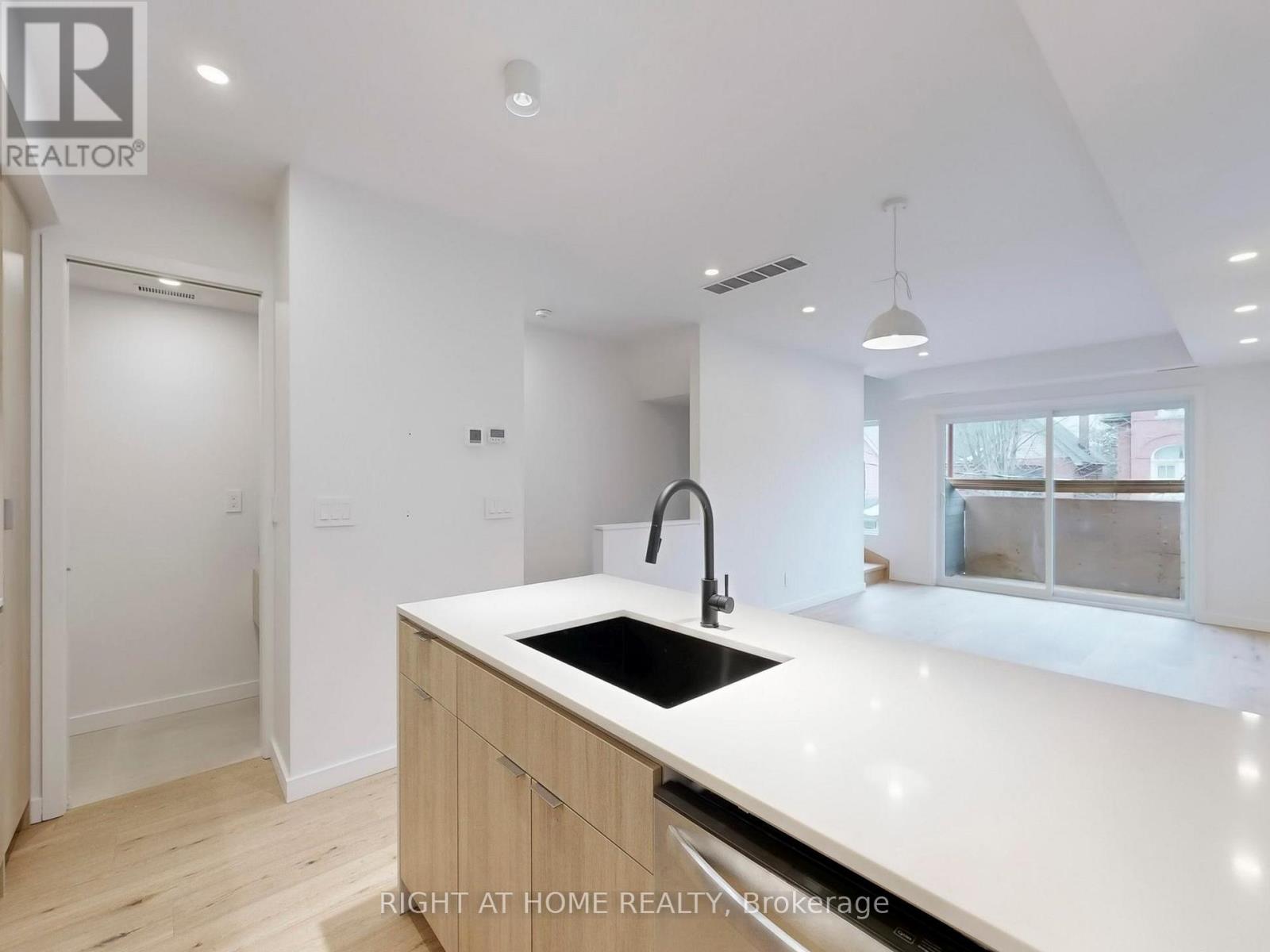 2 - 14 Salem Avenue, Toronto, Ontario  M6H 3C1 - Photo 19 - W12864664