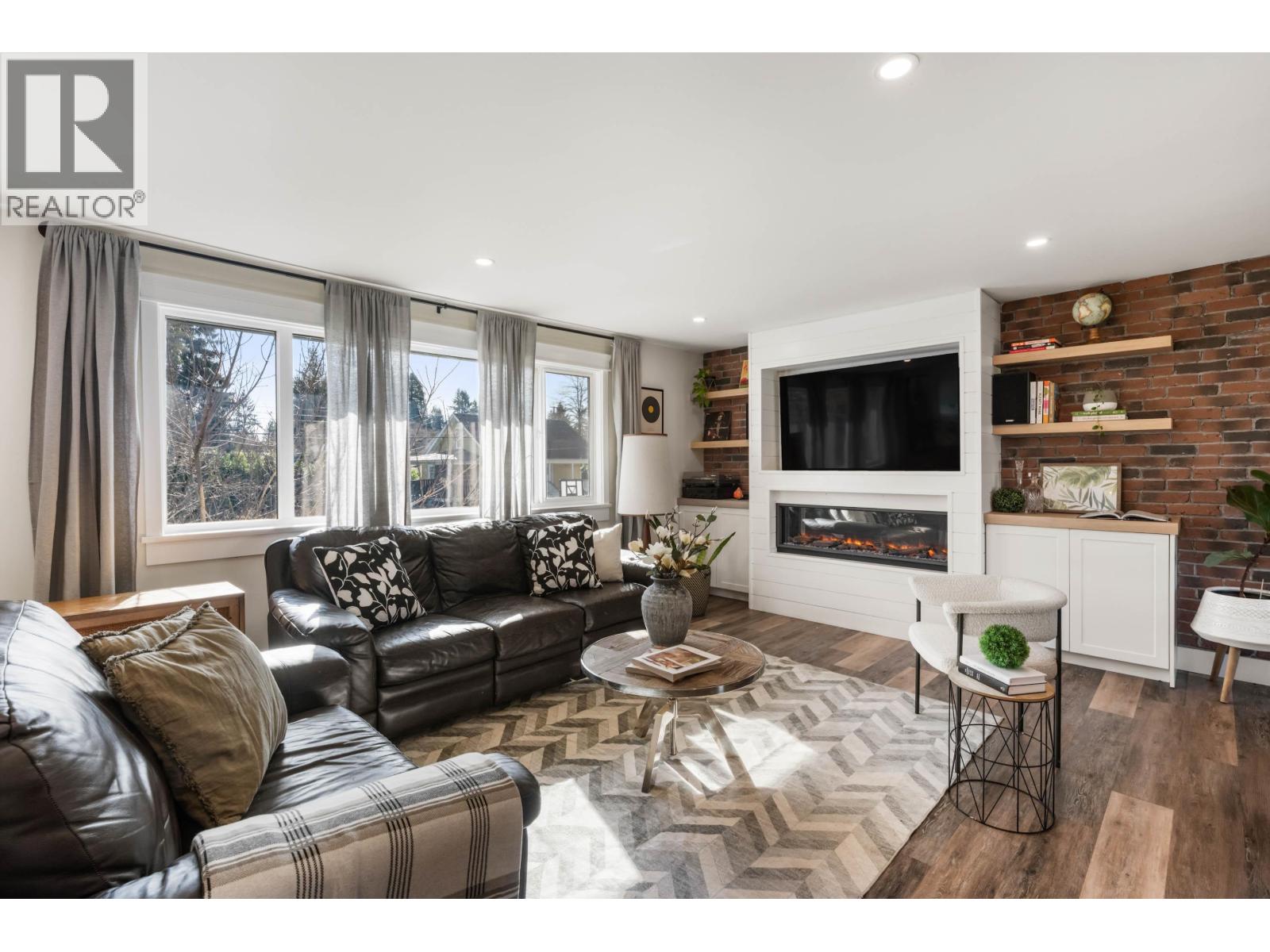 21635 123 AVENUE, Maple Ridge, British Columbia