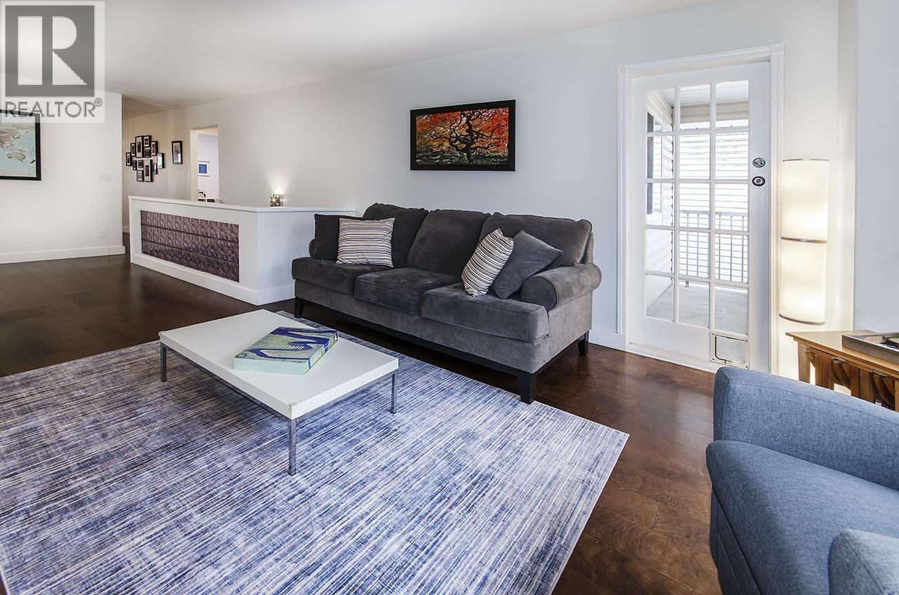 2062 Mary Hill Road, Port Coquitlam, British Columbia  V3C 2Z8 - Photo 5 - R3099407