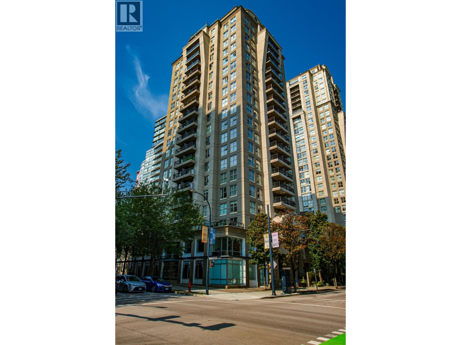 1007 989 Richards Street, Vancouver, British Columbia  V6B 6R6 - Photo 11 - R3099403