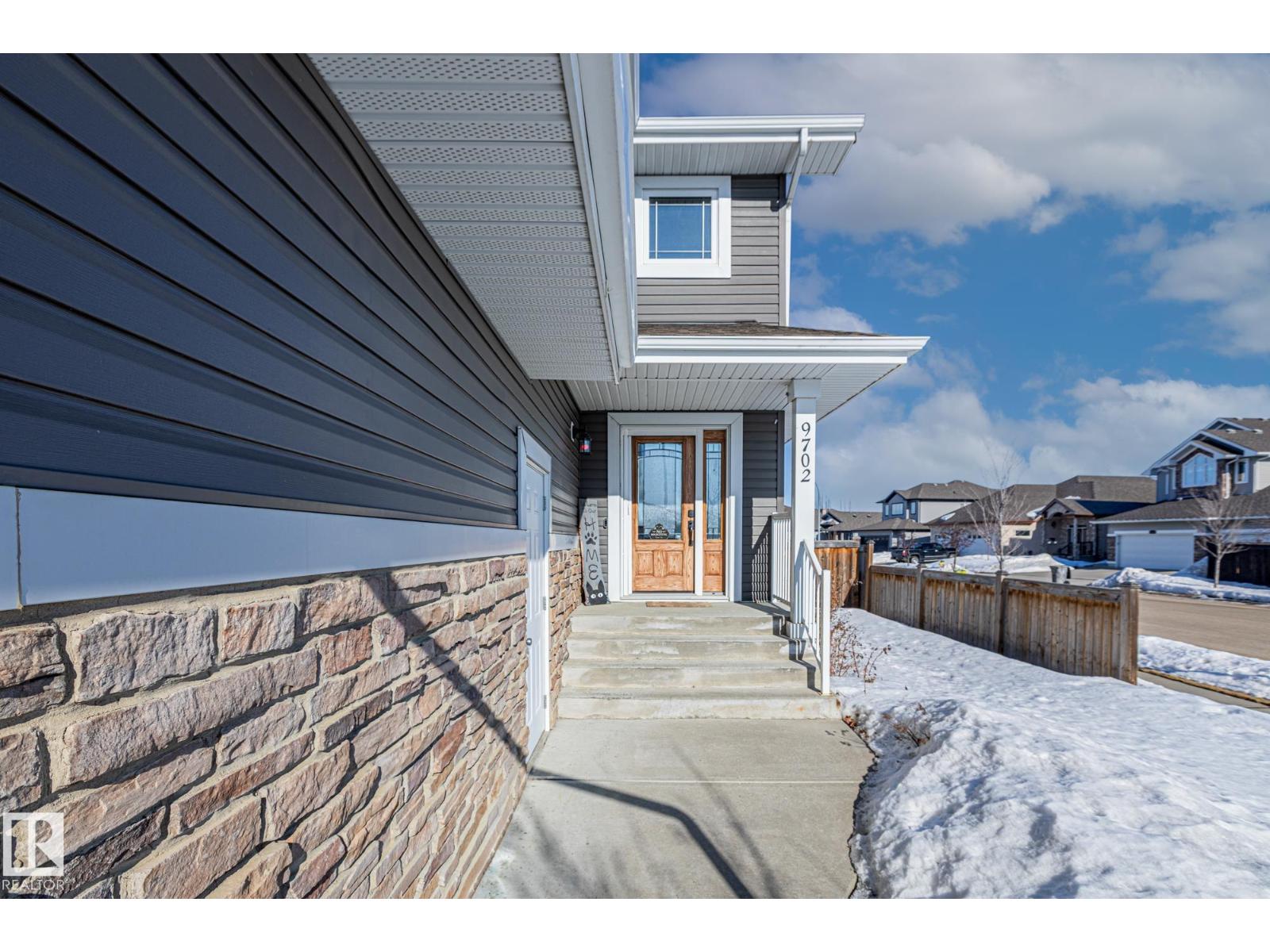 9702 104 Av, Morinville, Alberta  T8R 0B6 - Photo 3 - E4477203
