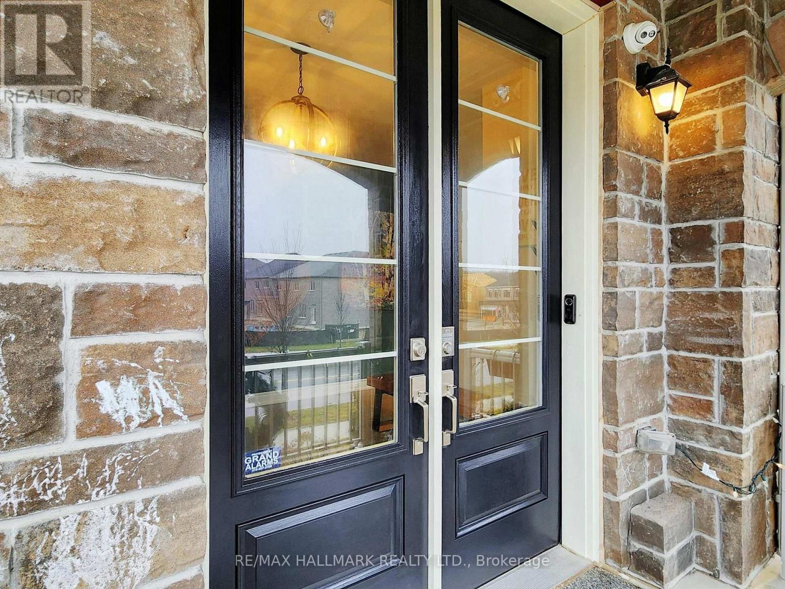 86 Murray Leonard Lane, East Gwillimbury, Ontario  L9N 0Z6 - Photo 10 - N12878364