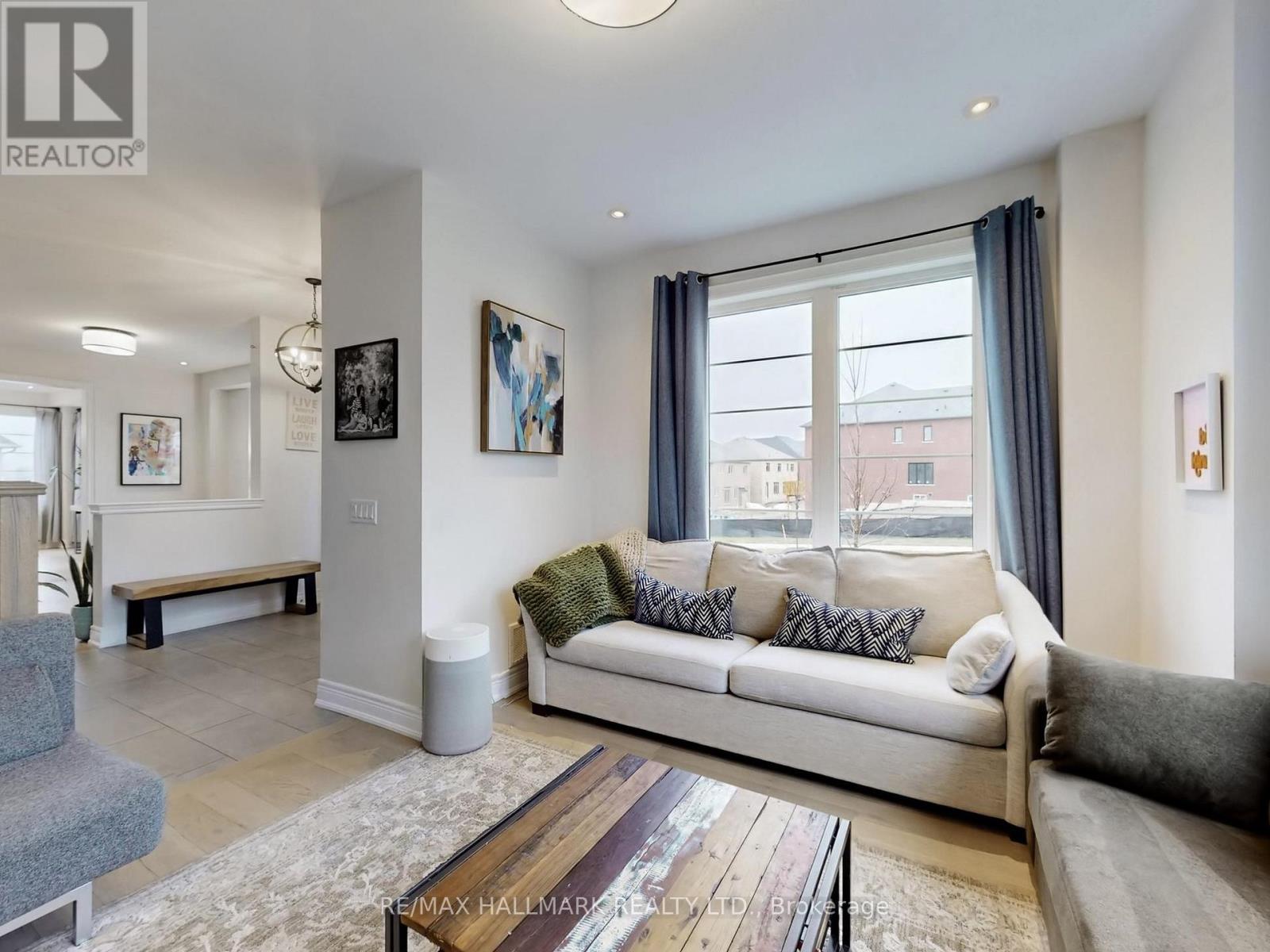 86 Murray Leonard Lane, East Gwillimbury, Ontario  L9N 0Z6 - Photo 14 - N12878364