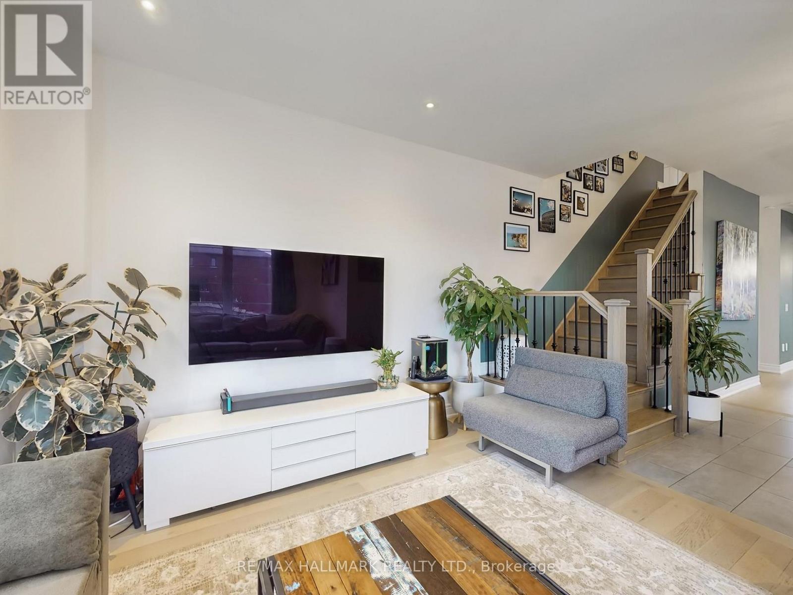 86 Murray Leonard Lane, East Gwillimbury, Ontario  L9N 0Z6 - Photo 15 - N12878364